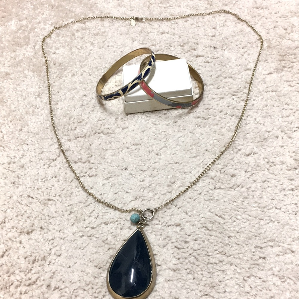Necklace and bracelets